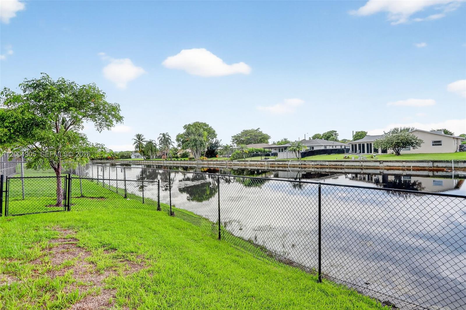 HEFTLER HOMES-TAMARAC - Residential