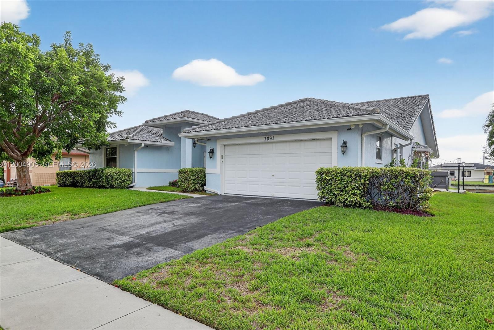 HEFTLER HOMES-TAMARAC - Residential