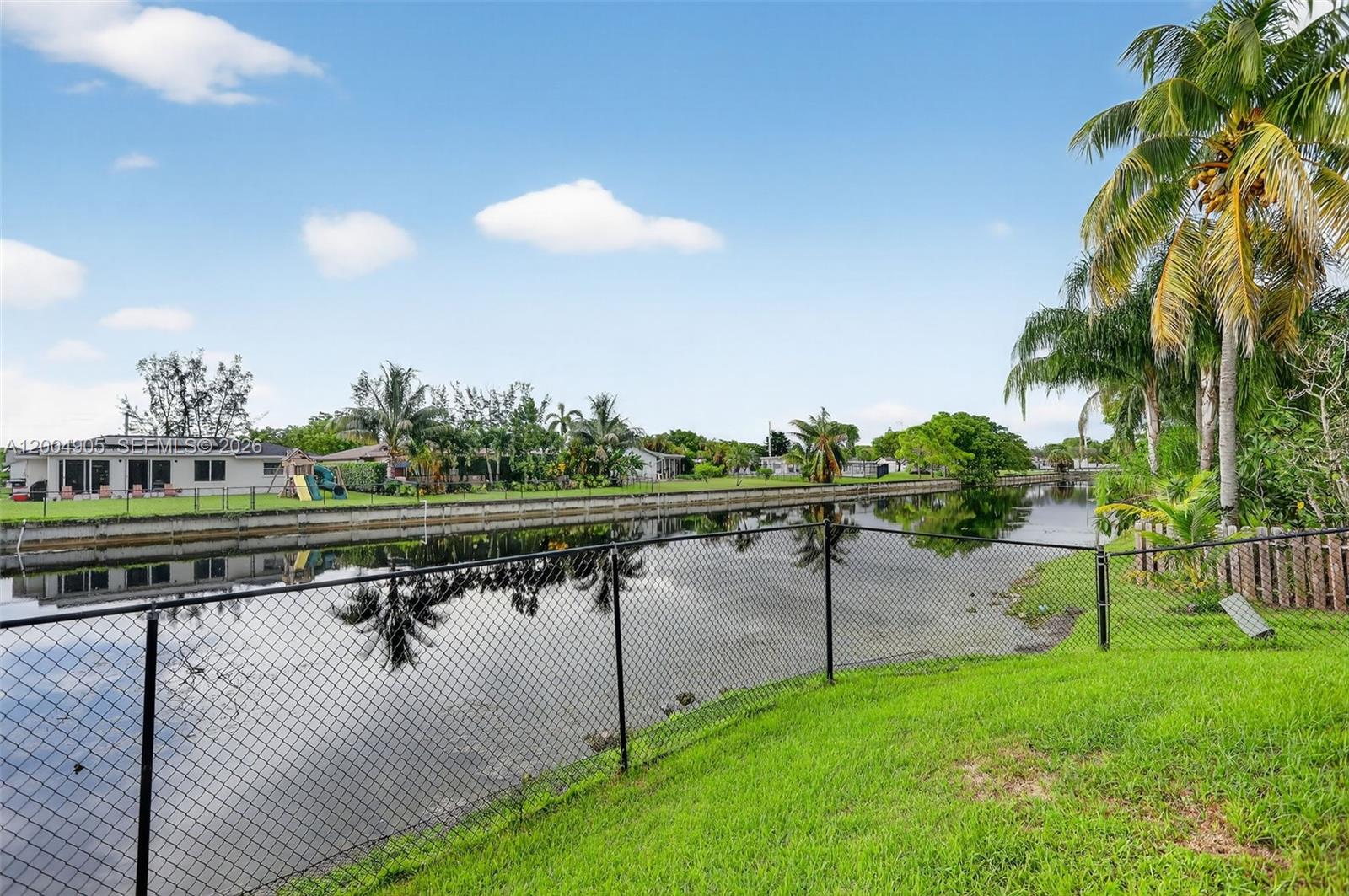 HEFTLER HOMES-TAMARAC - Residential