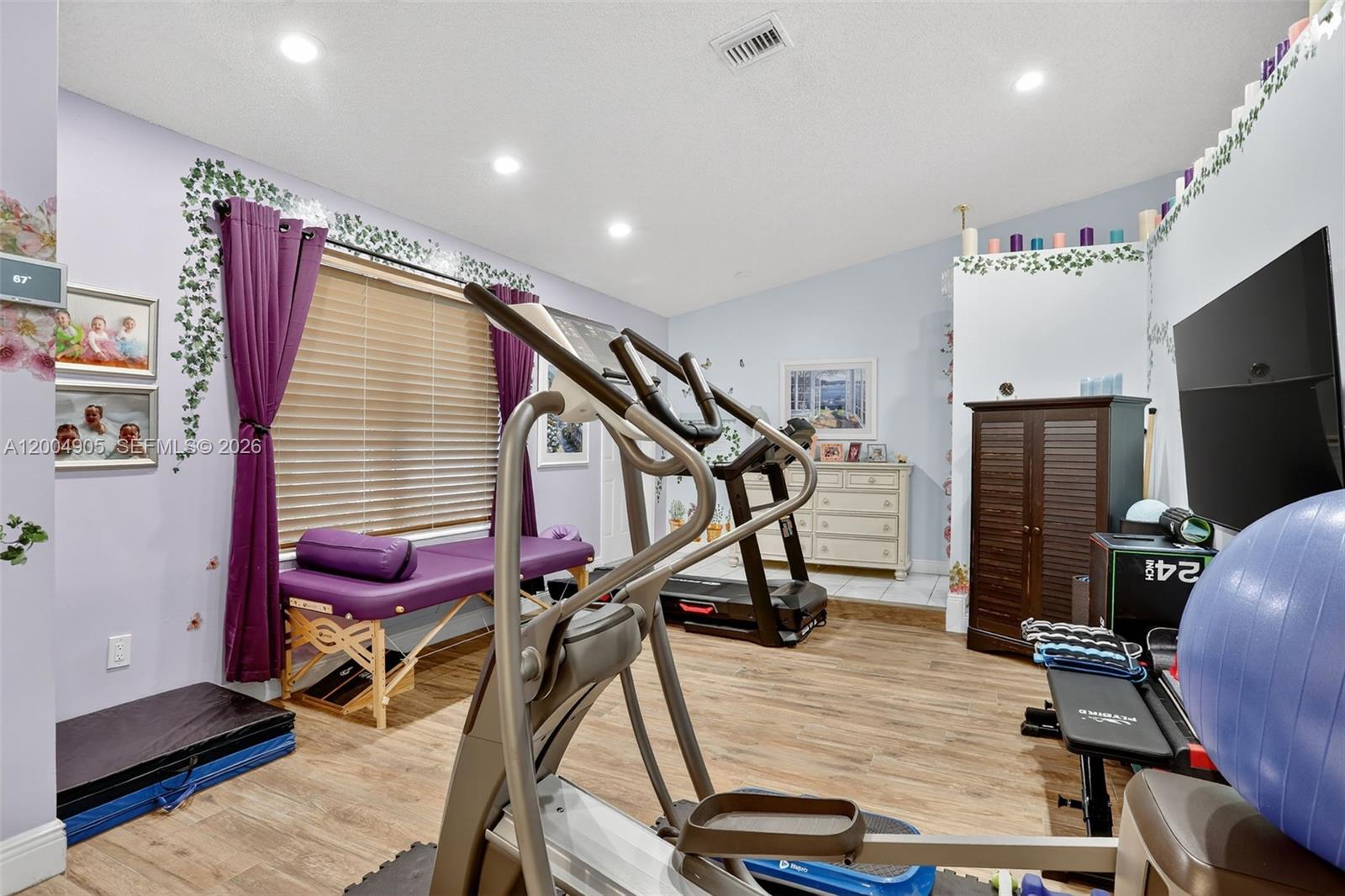 HEFTLER HOMES-TAMARAC - Residential