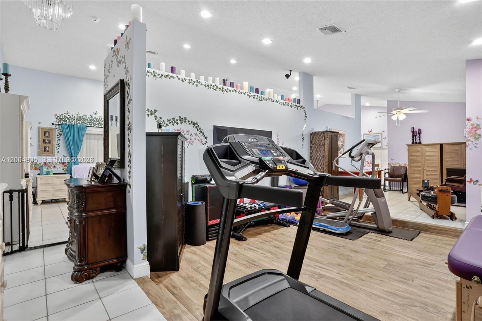 HEFTLER HOMES-TAMARAC - Residential