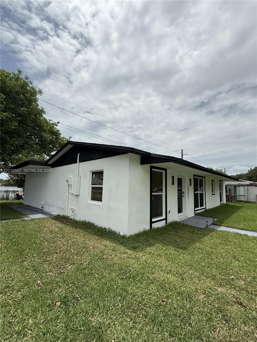3RD ADDN TO STARLIGHT - Residential