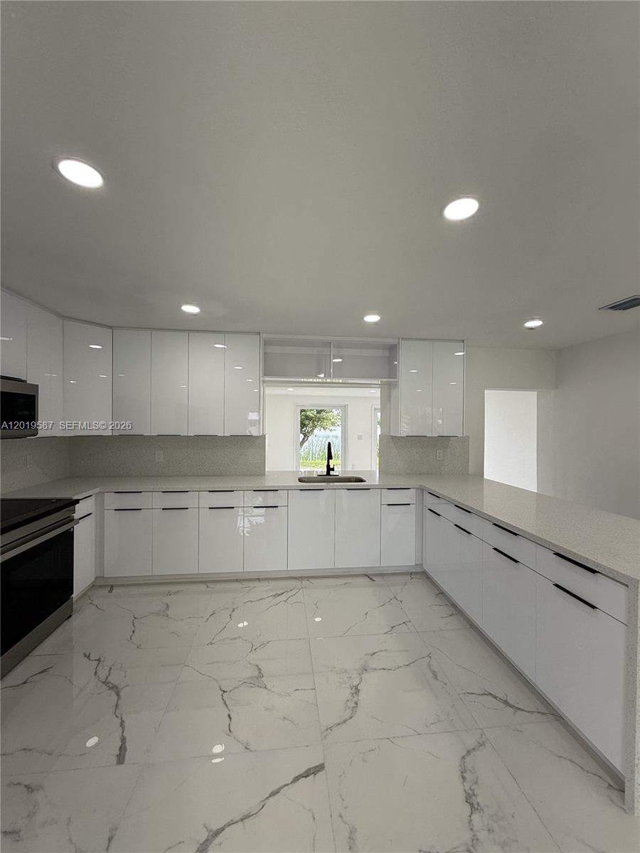 3RD ADDN TO STARLIGHT - Residential