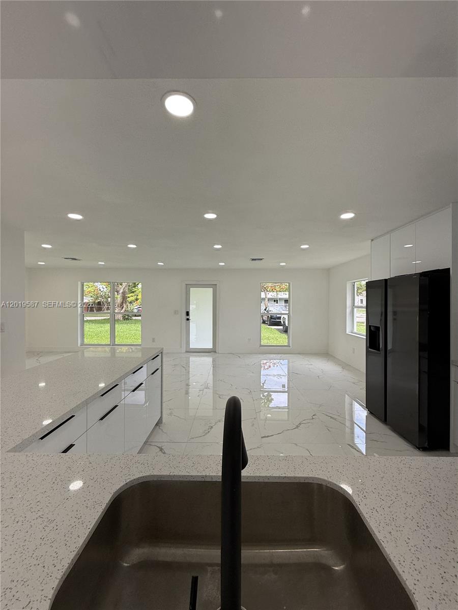 3RD ADDN TO STARLIGHT - Residential