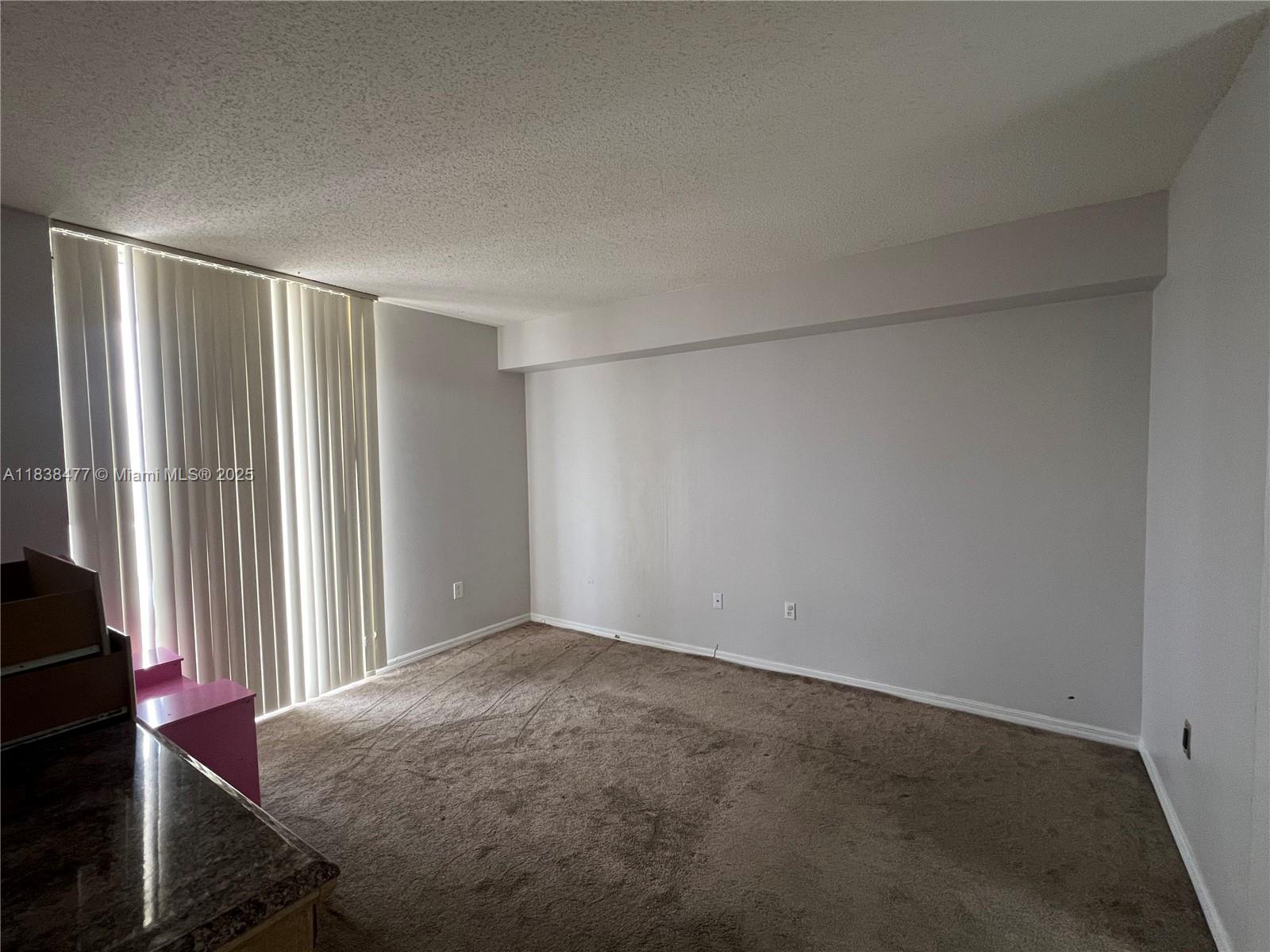 5085 NW 7th St 1507