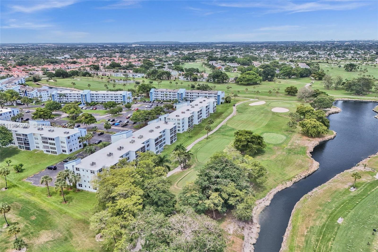 12 OF PALM SPRINGS 2 COND - Residential