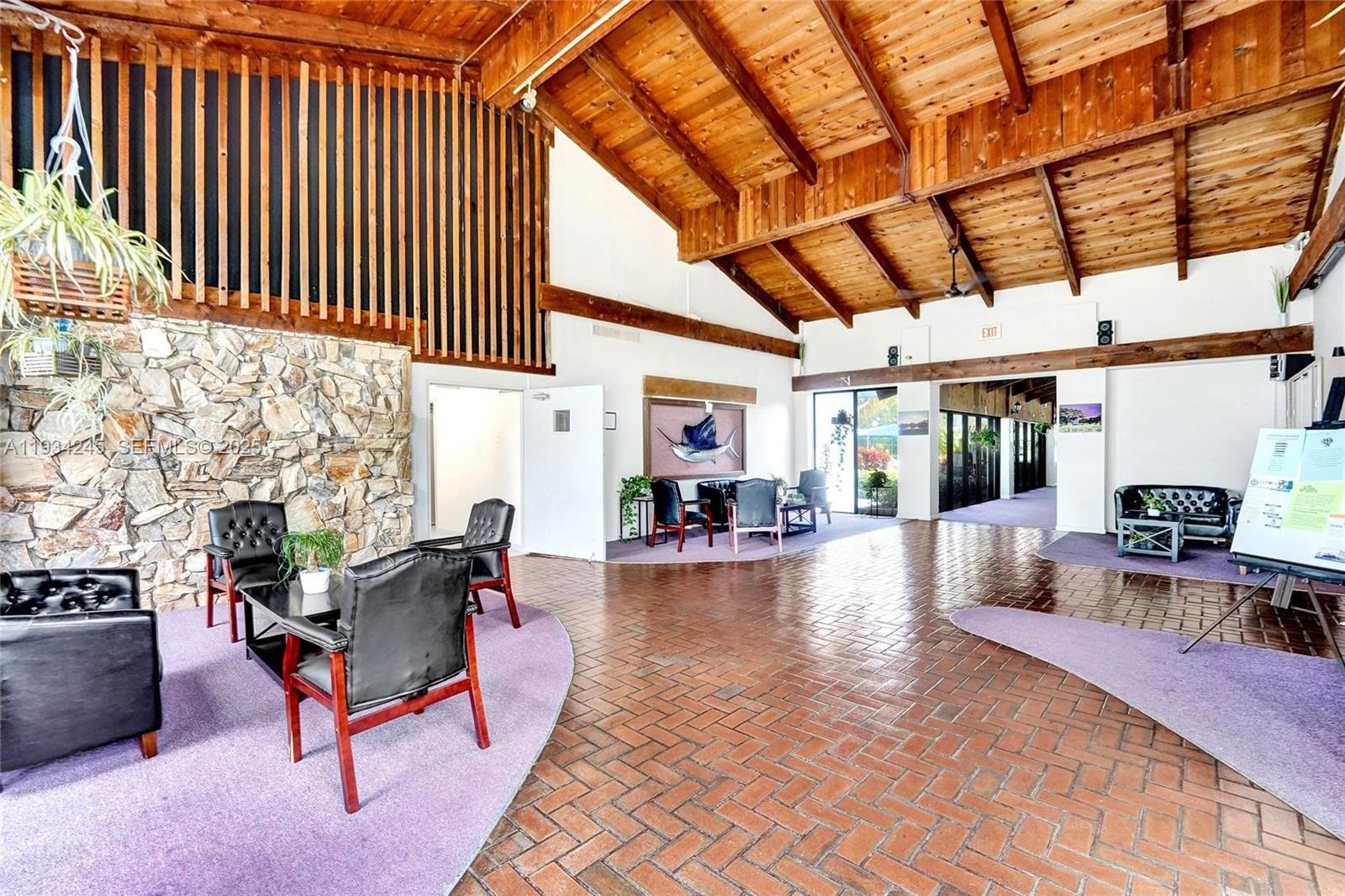 12 OF PALM SPRINGS 2 COND - Residential