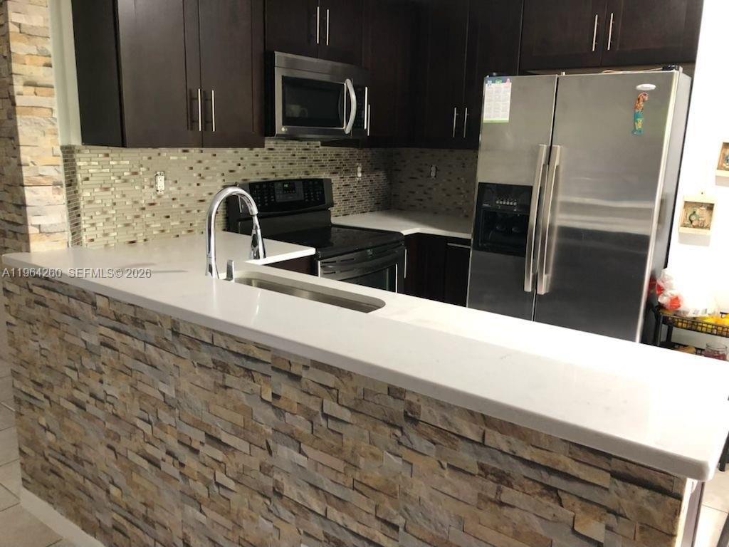 WEITZER SERENA LAKES TOWN - Residential