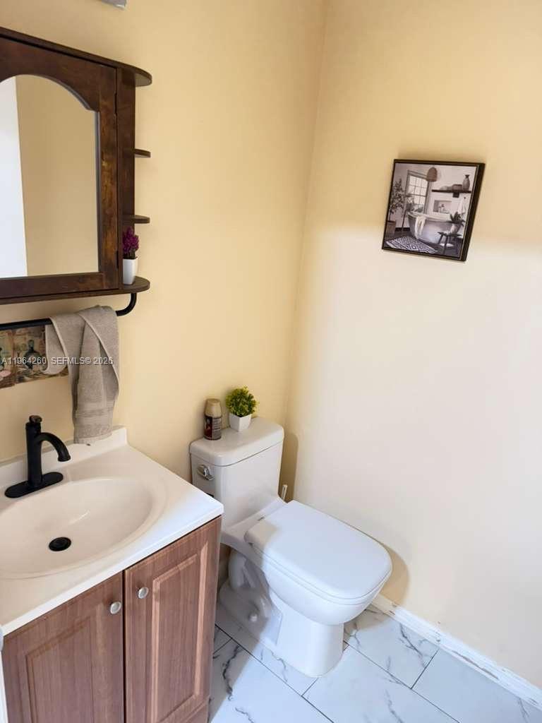 WEITZER SERENA LAKES TOWN - Residential