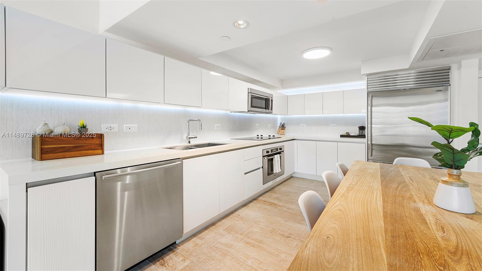 2399 COLLINS AVENUE - Residential Lease