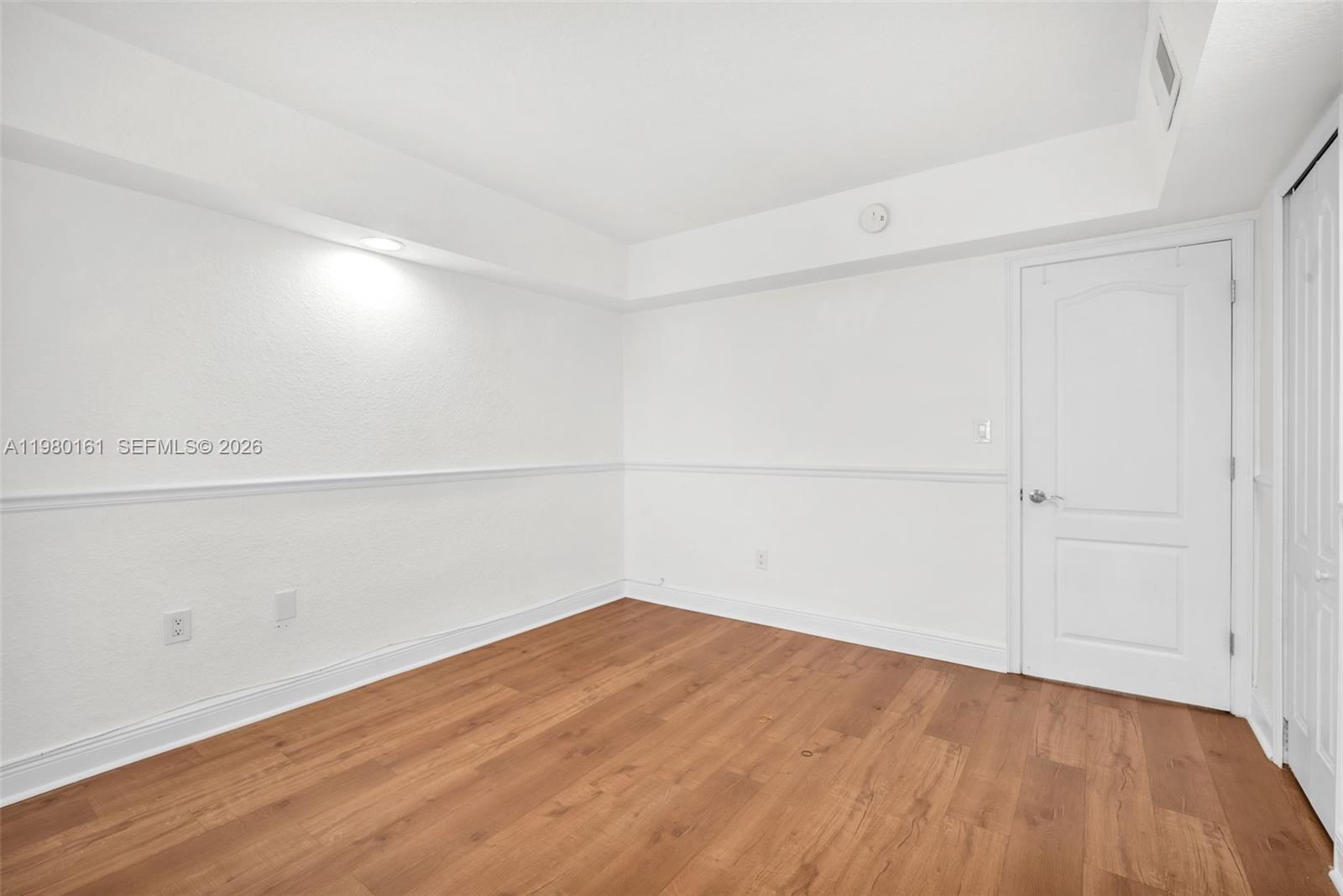 VIRGINIA POINTE CONDO - Residential Lease