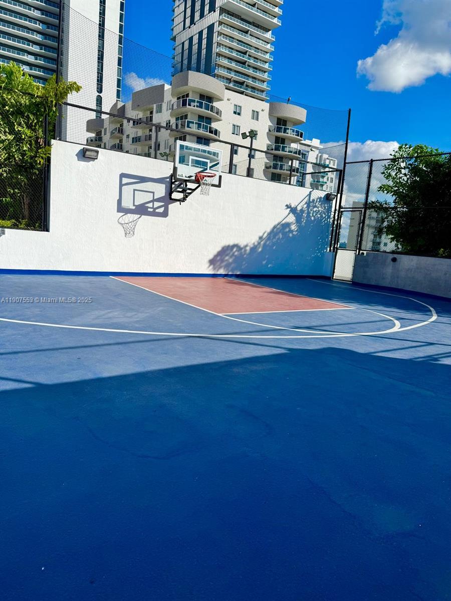 ARIA RESERVE SOUTH TOWER - Residential