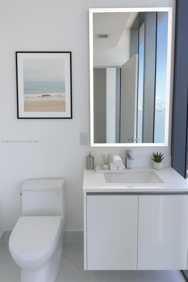 ARIA RESERVE SOUTH TOWER - Residential