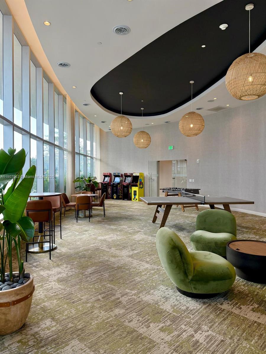 ARIA RESERVE SOUTH TOWER - Residential