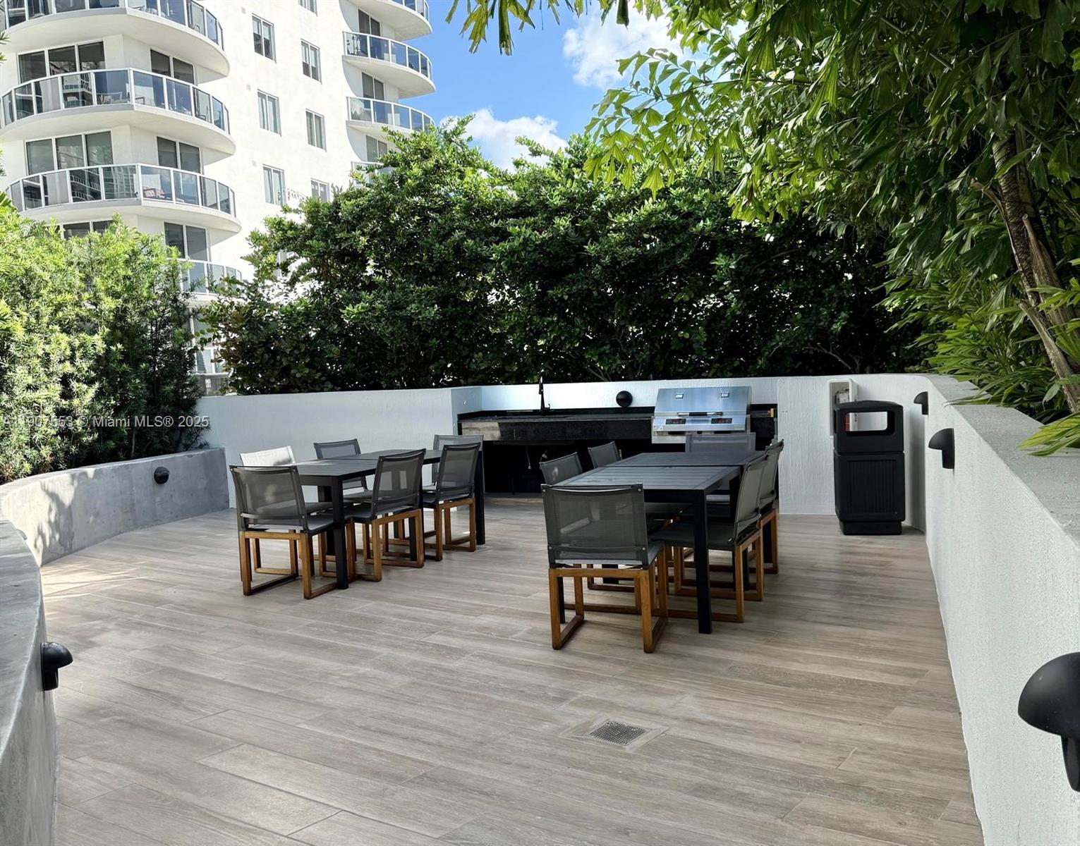 ARIA RESERVE SOUTH TOWER - Residential