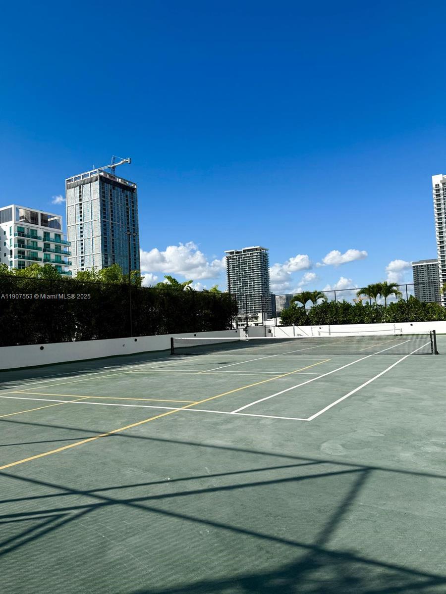 ARIA RESERVE SOUTH TOWER - Residential