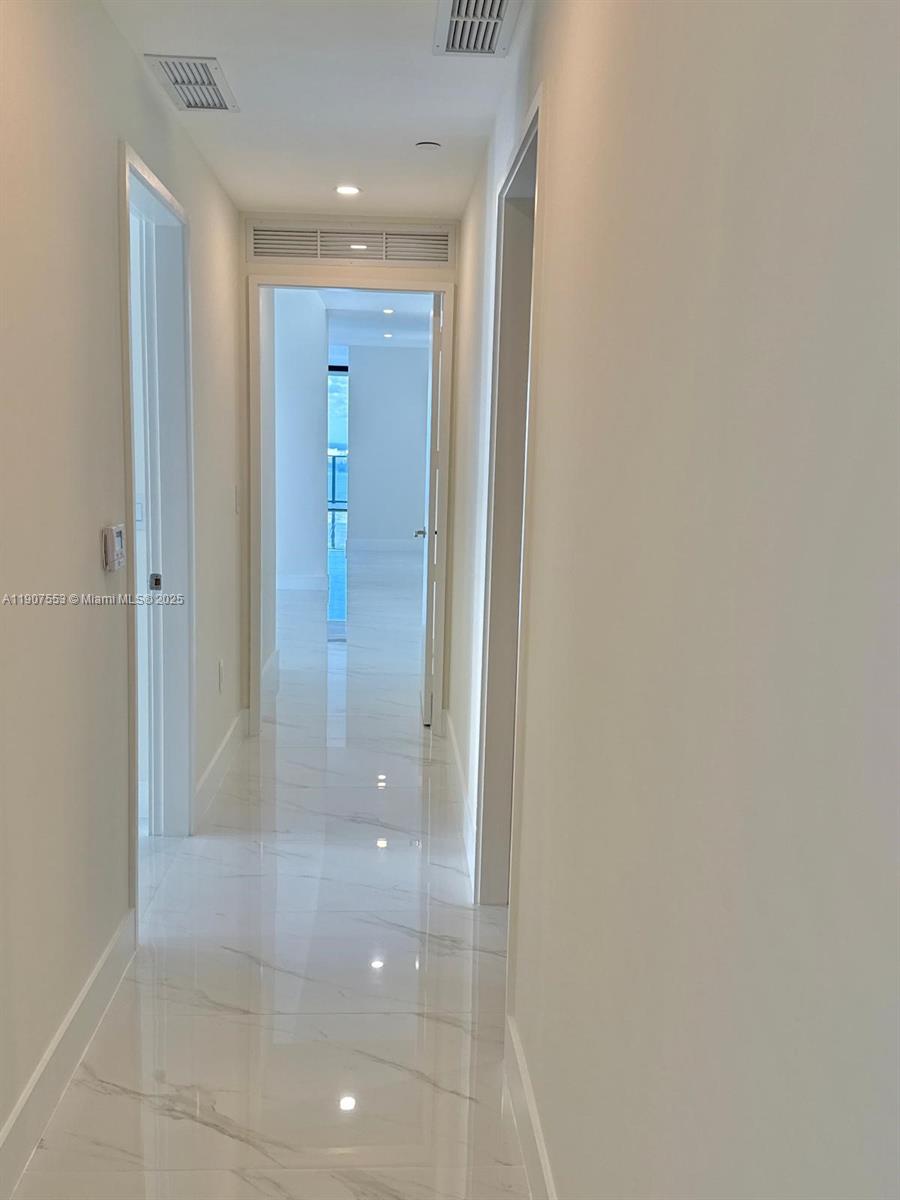 ARIA RESERVE SOUTH TOWER - Residential