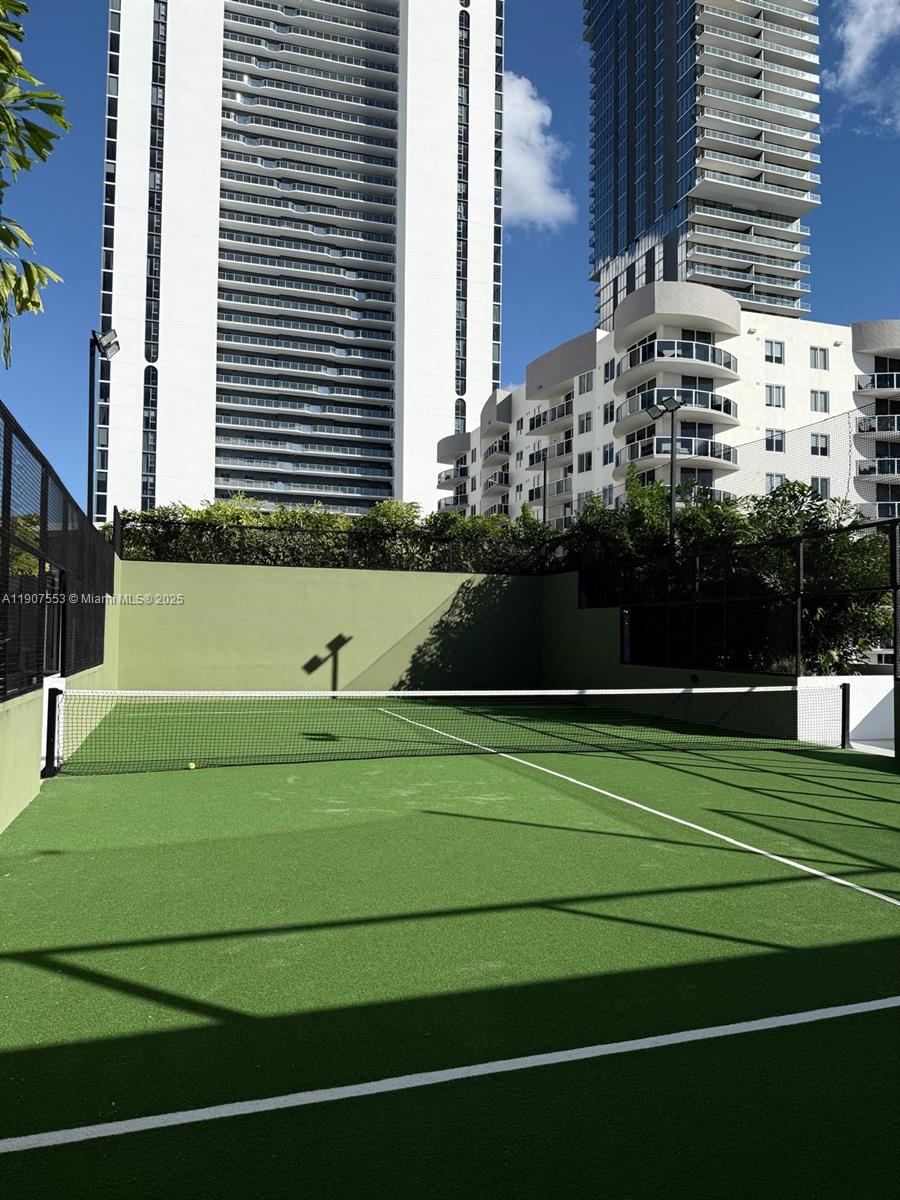 ARIA RESERVE SOUTH TOWER - Residential