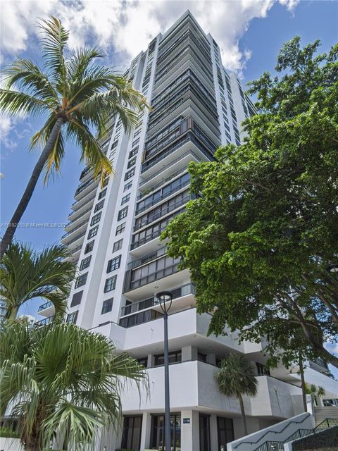 2333 Brickell Ave 414 Miami FL 33129