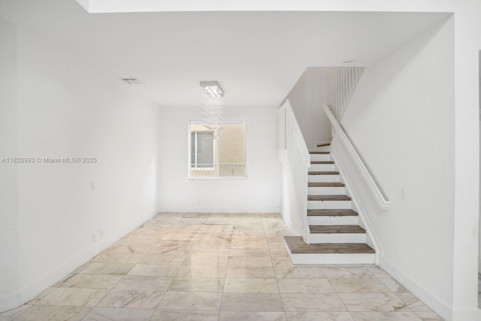 1126 Golden Cane Dr
