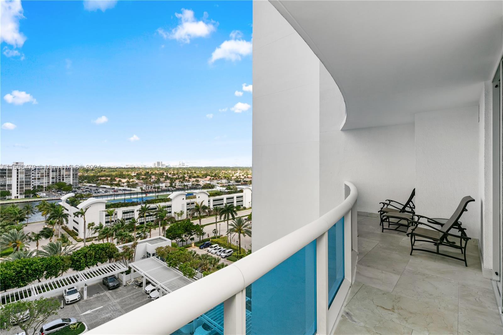 2711 HOLLYWOOD BEACH COND - Residential