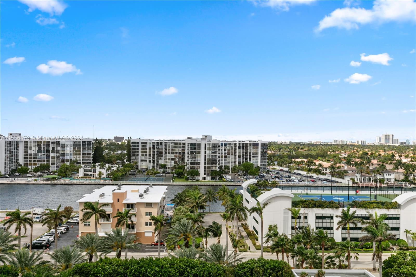 2711 HOLLYWOOD BEACH COND - Residential