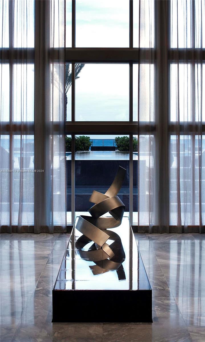 2711 HOLLYWOOD BEACH COND - Residential