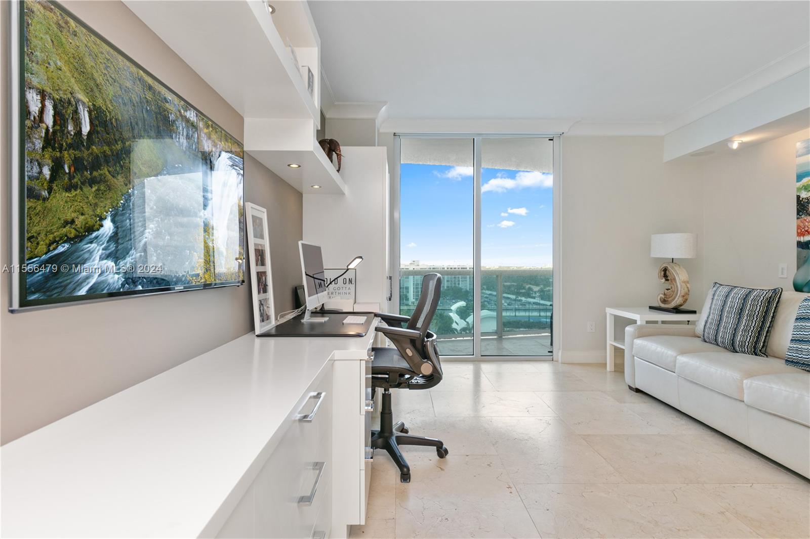 2711 HOLLYWOOD BEACH COND - Residential