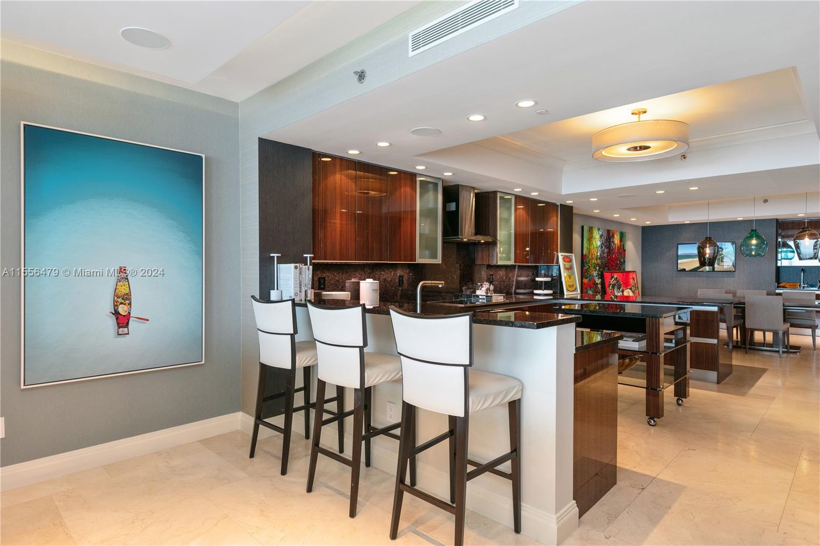 2711 HOLLYWOOD BEACH COND - Residential