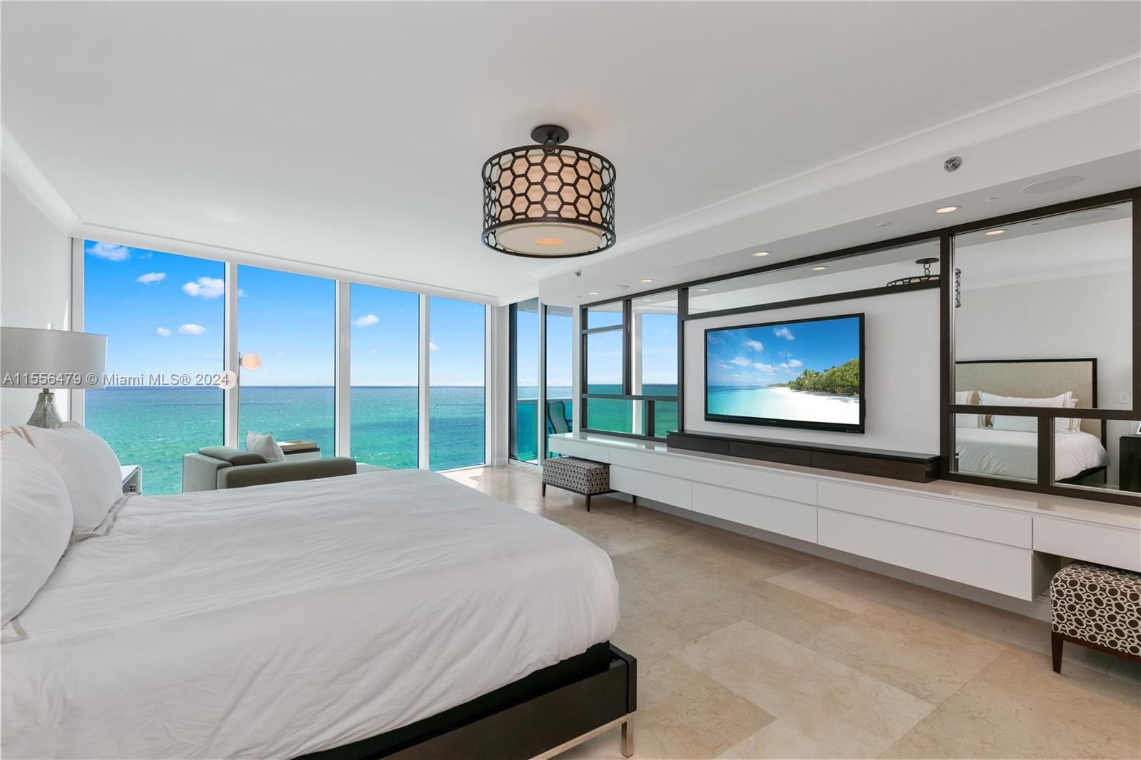 2711 HOLLYWOOD BEACH COND - Residential