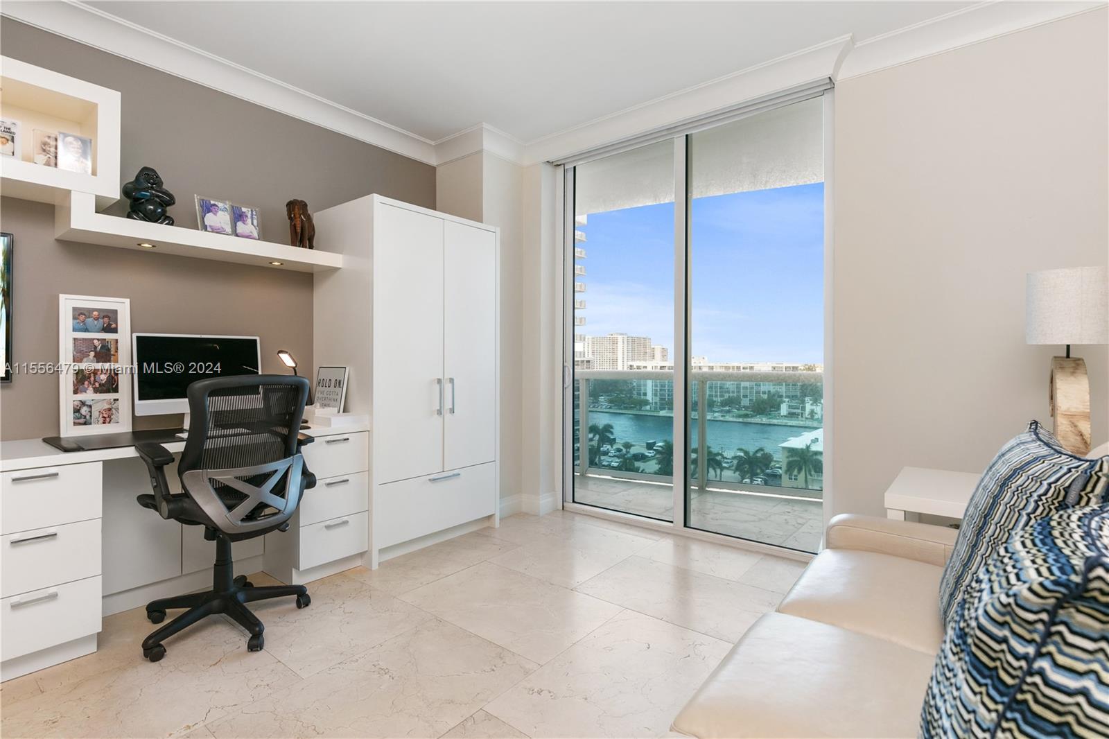 2711 HOLLYWOOD BEACH COND - Residential