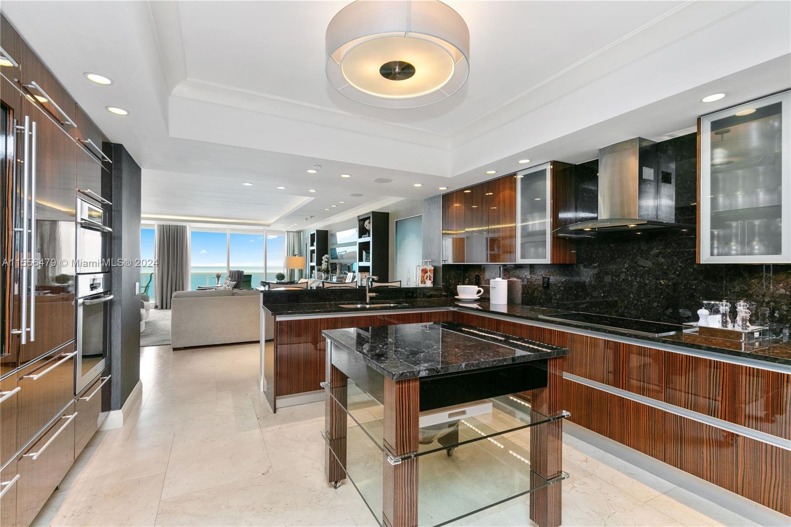 2711 HOLLYWOOD BEACH COND - Residential