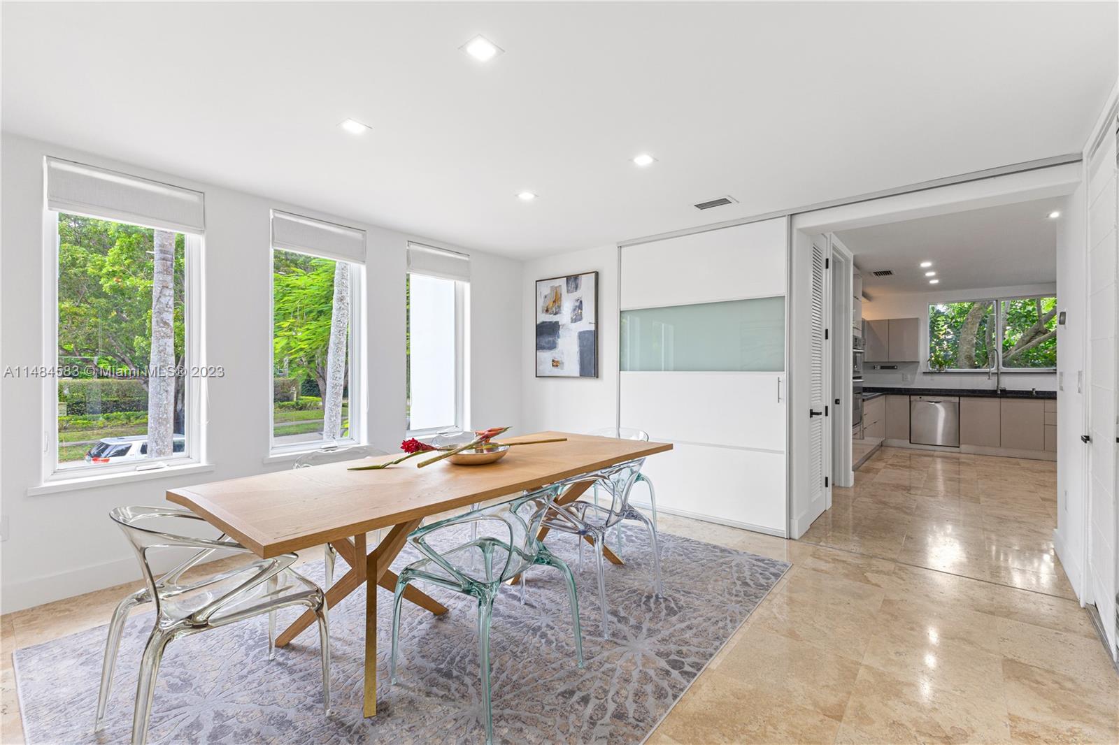 TROPICAL ISLE HOMES SUB 3 - Residential