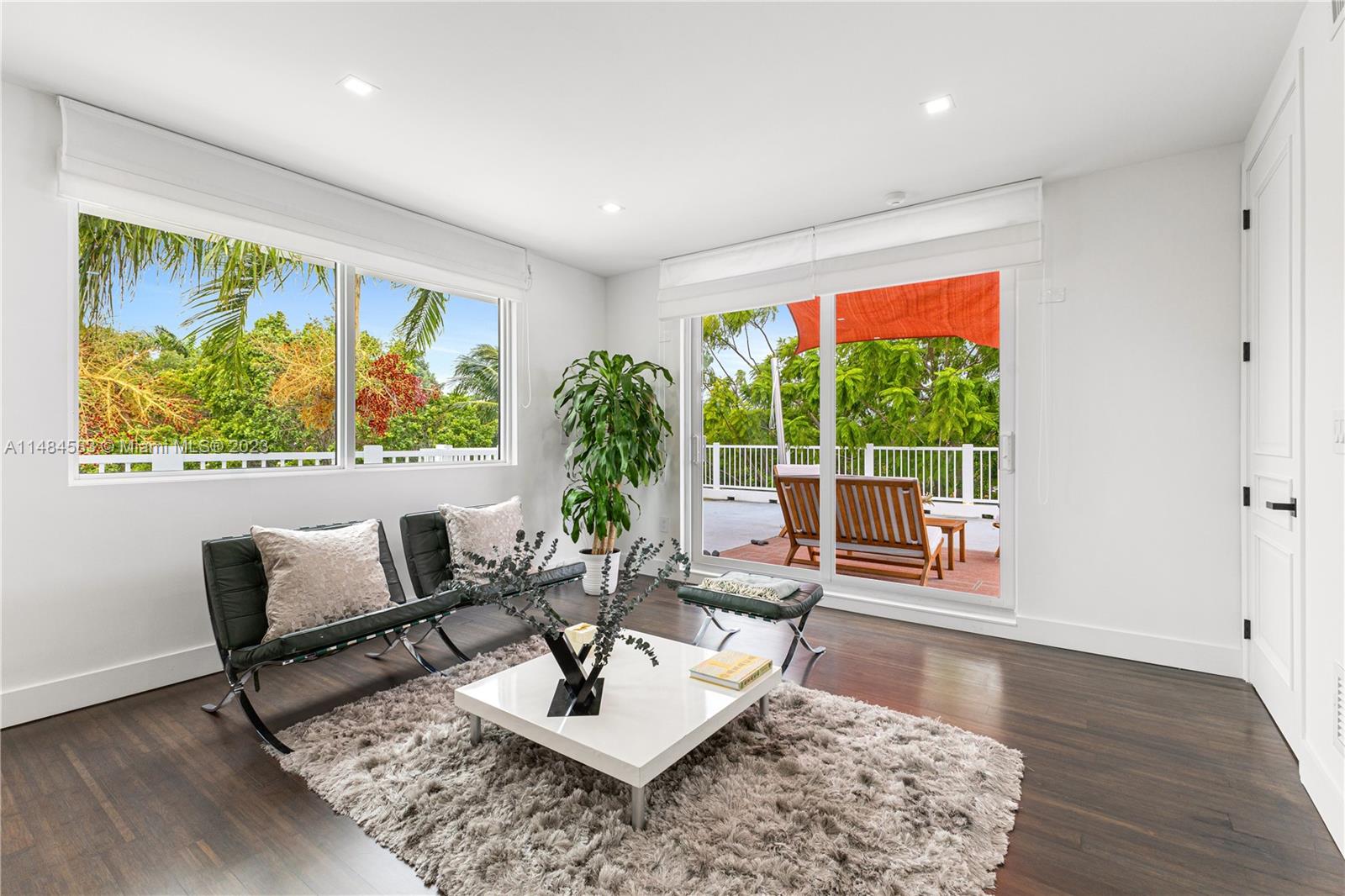 TROPICAL ISLE HOMES SUB 3 - Residential