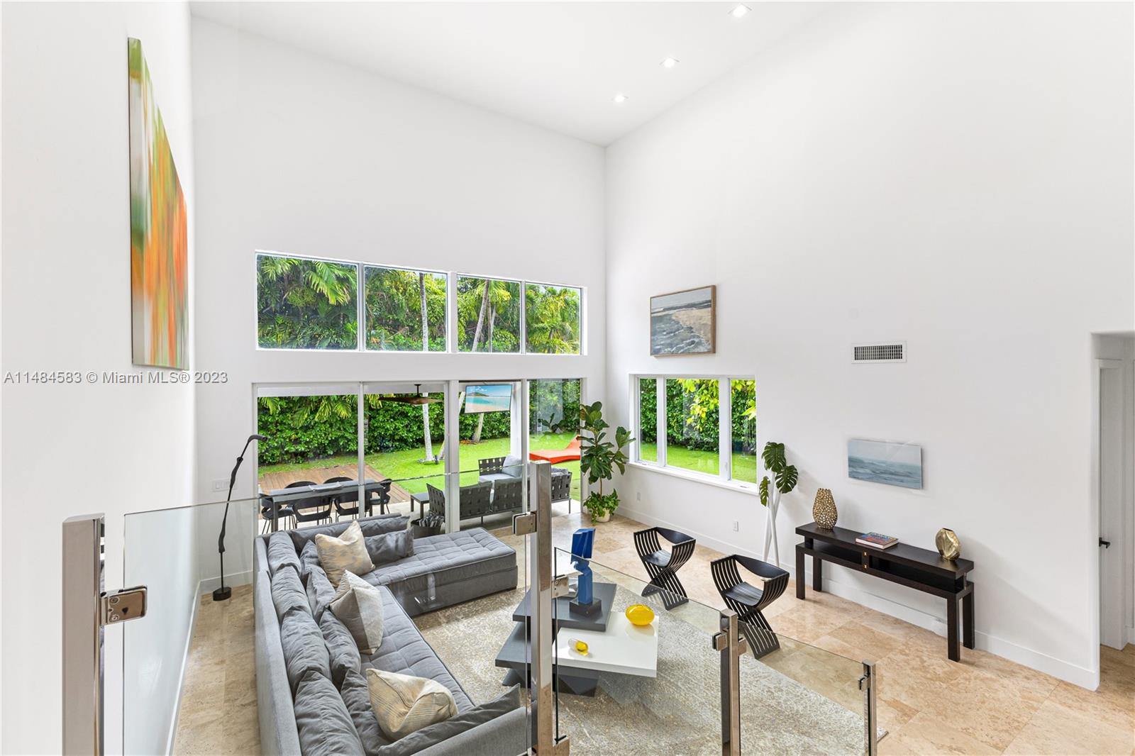 TROPICAL ISLE HOMES SUB 3 - Residential