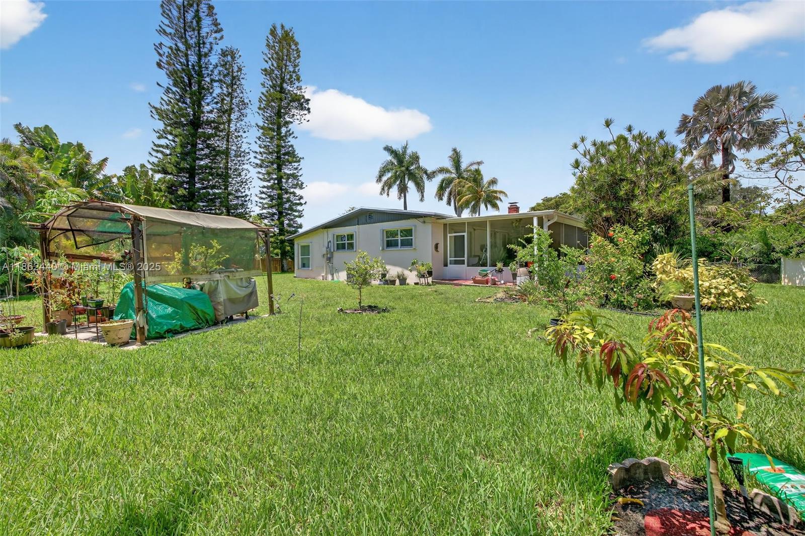 PLANTATION GARDENS SEC 4A - Residential