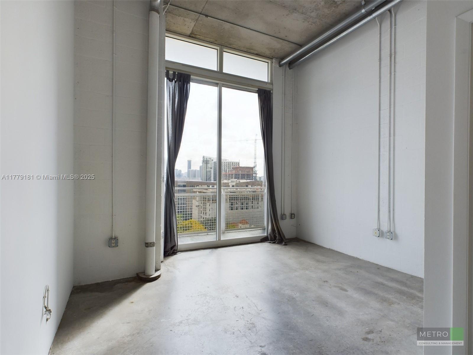 444 NE 30th St 1104