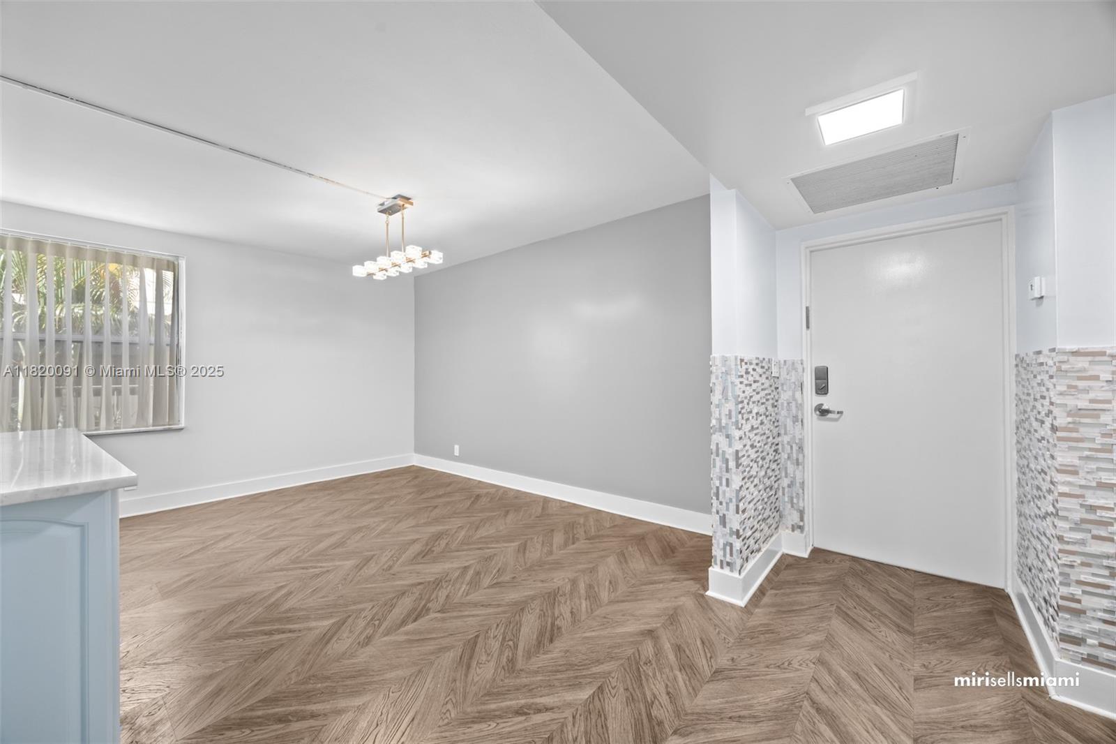 VILLA DORADA CONDO NO 2 - Residential