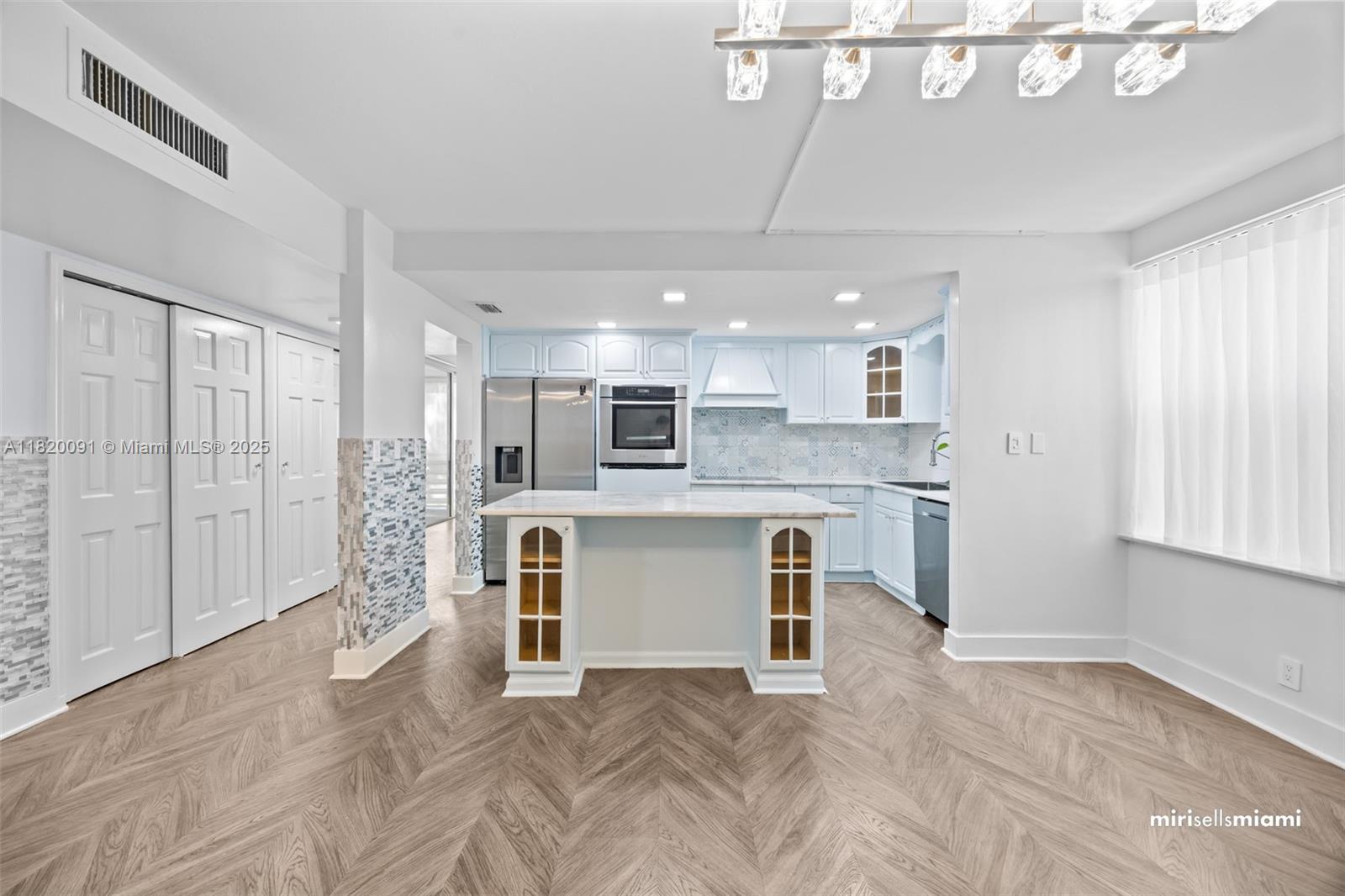 VILLA DORADA CONDO NO 2 - Residential