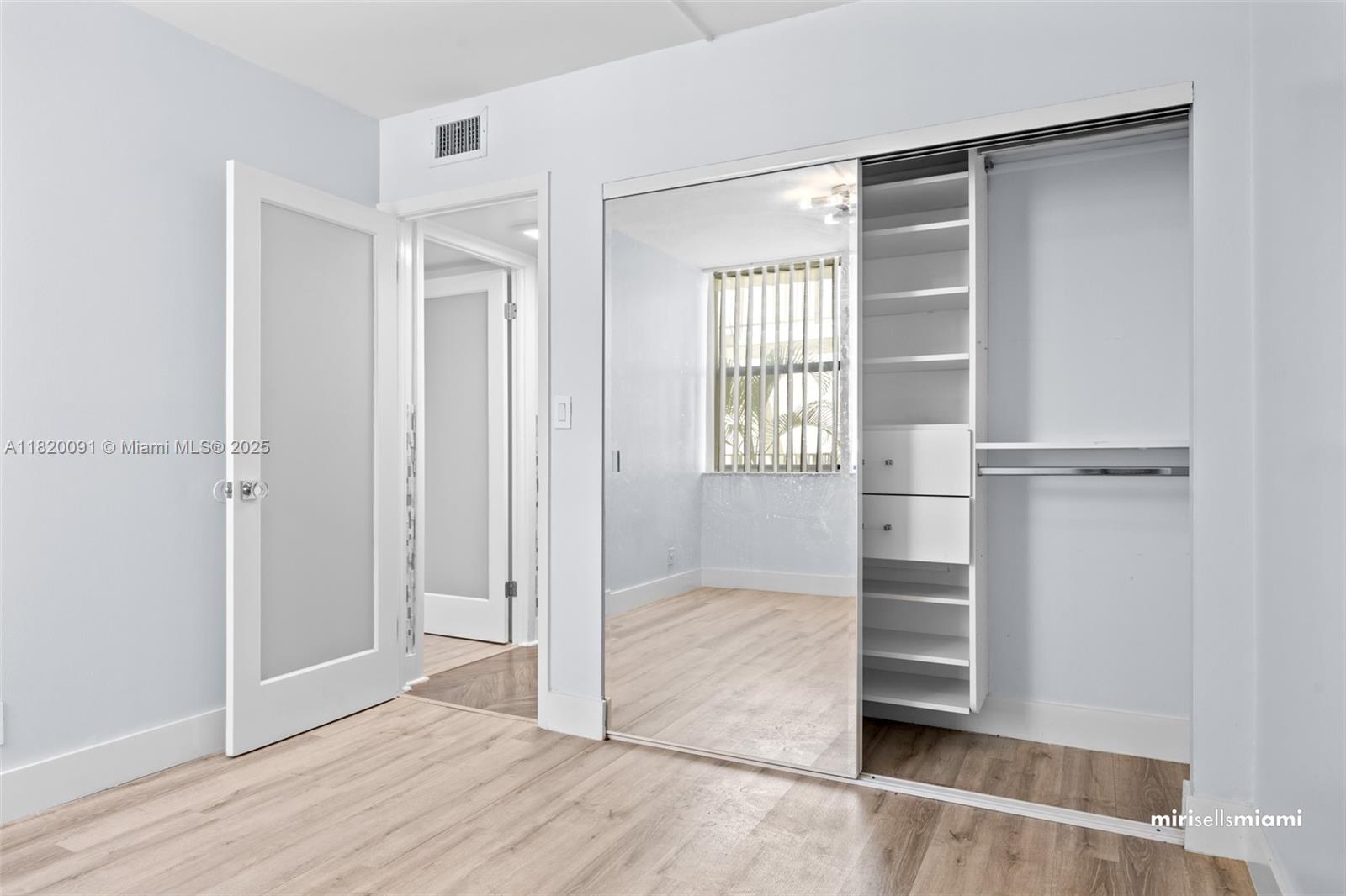 VILLA DORADA CONDO NO 2 - Residential