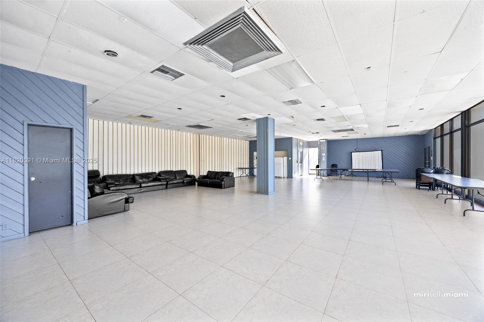 VILLA DORADA CONDO NO 2 - Residential
