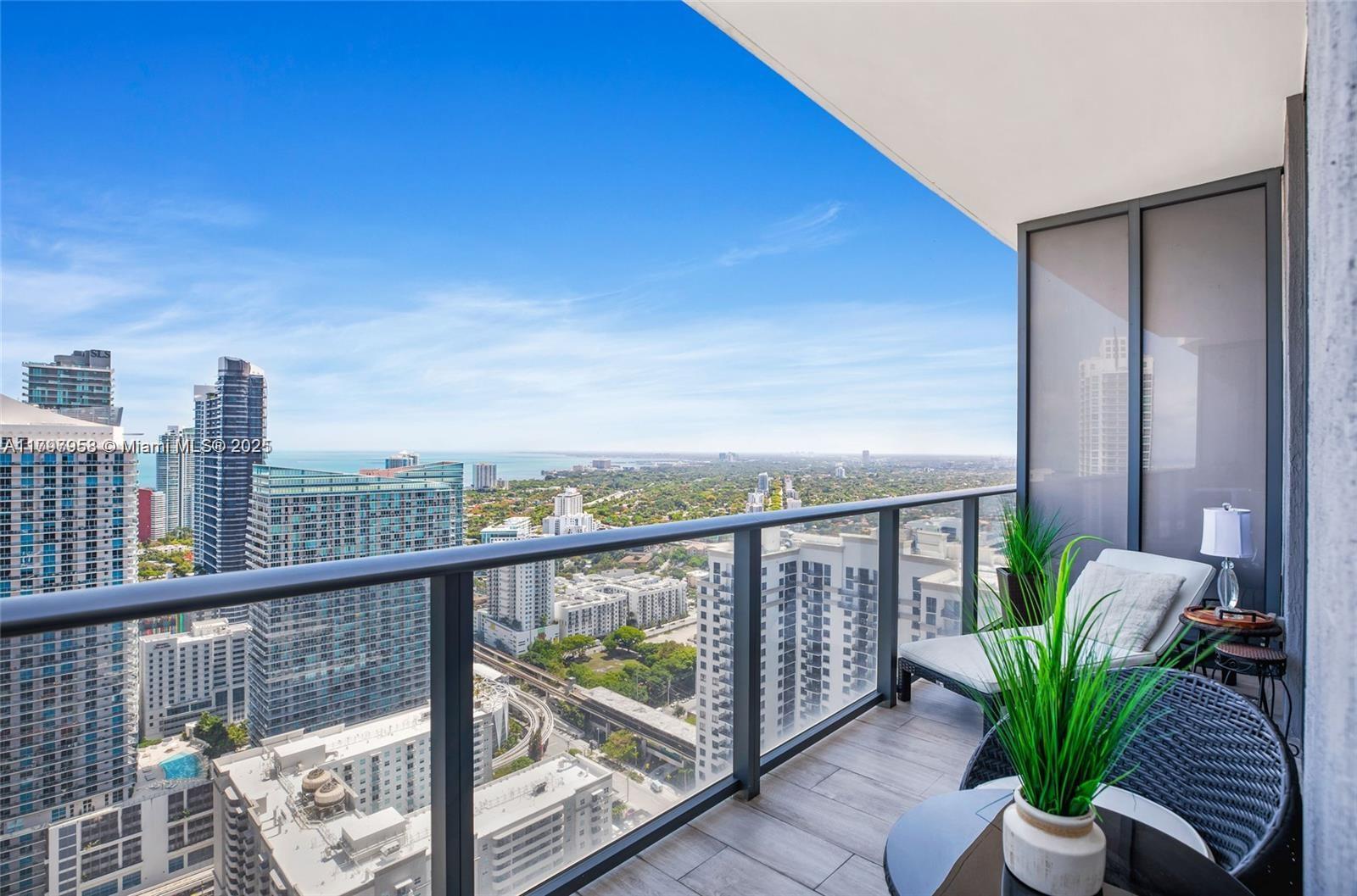 BRICKELL HEIGHTS EAST CON - Residential Lease