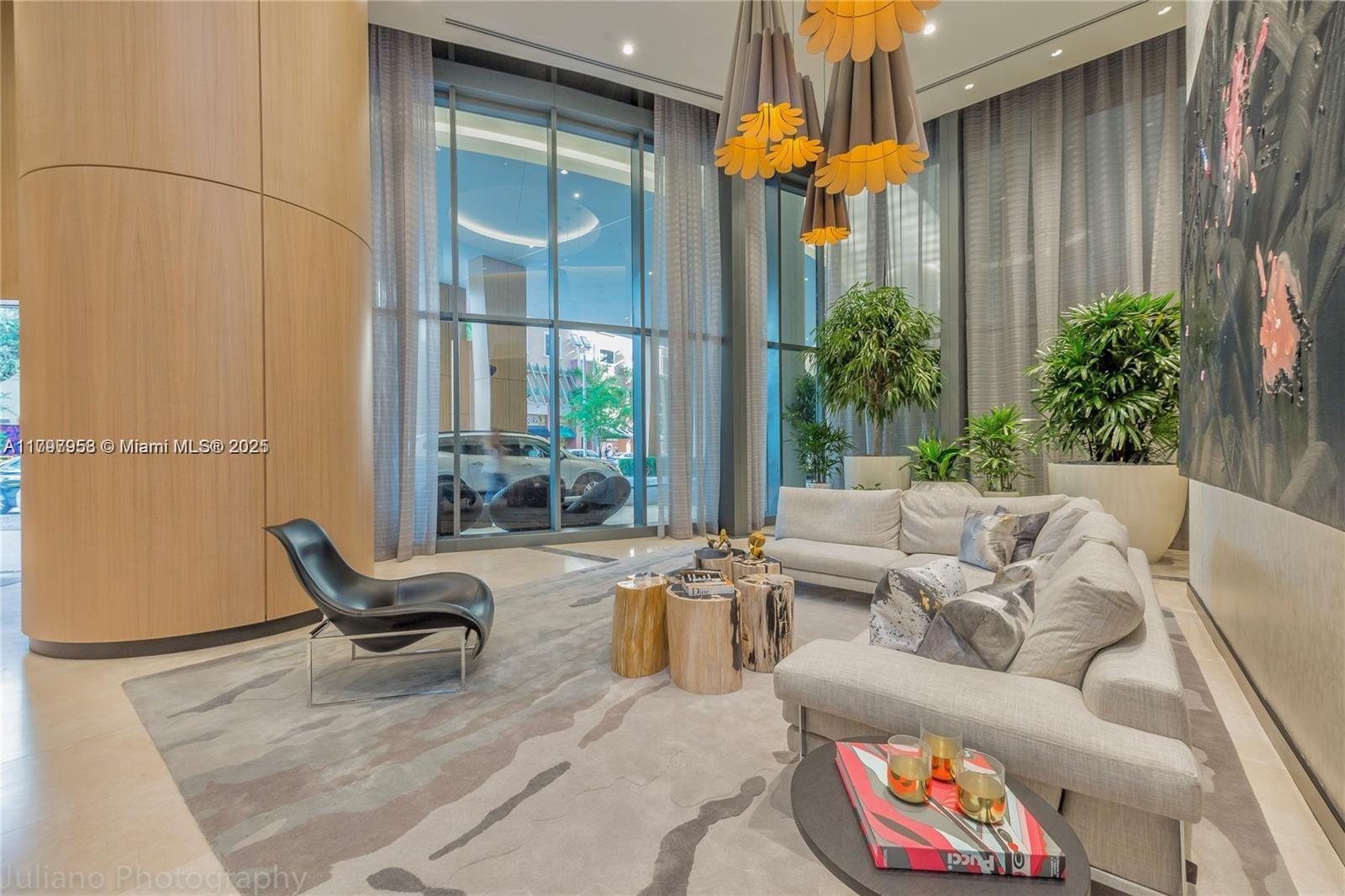 BRICKELL HEIGHTS EAST CON - Residential Lease