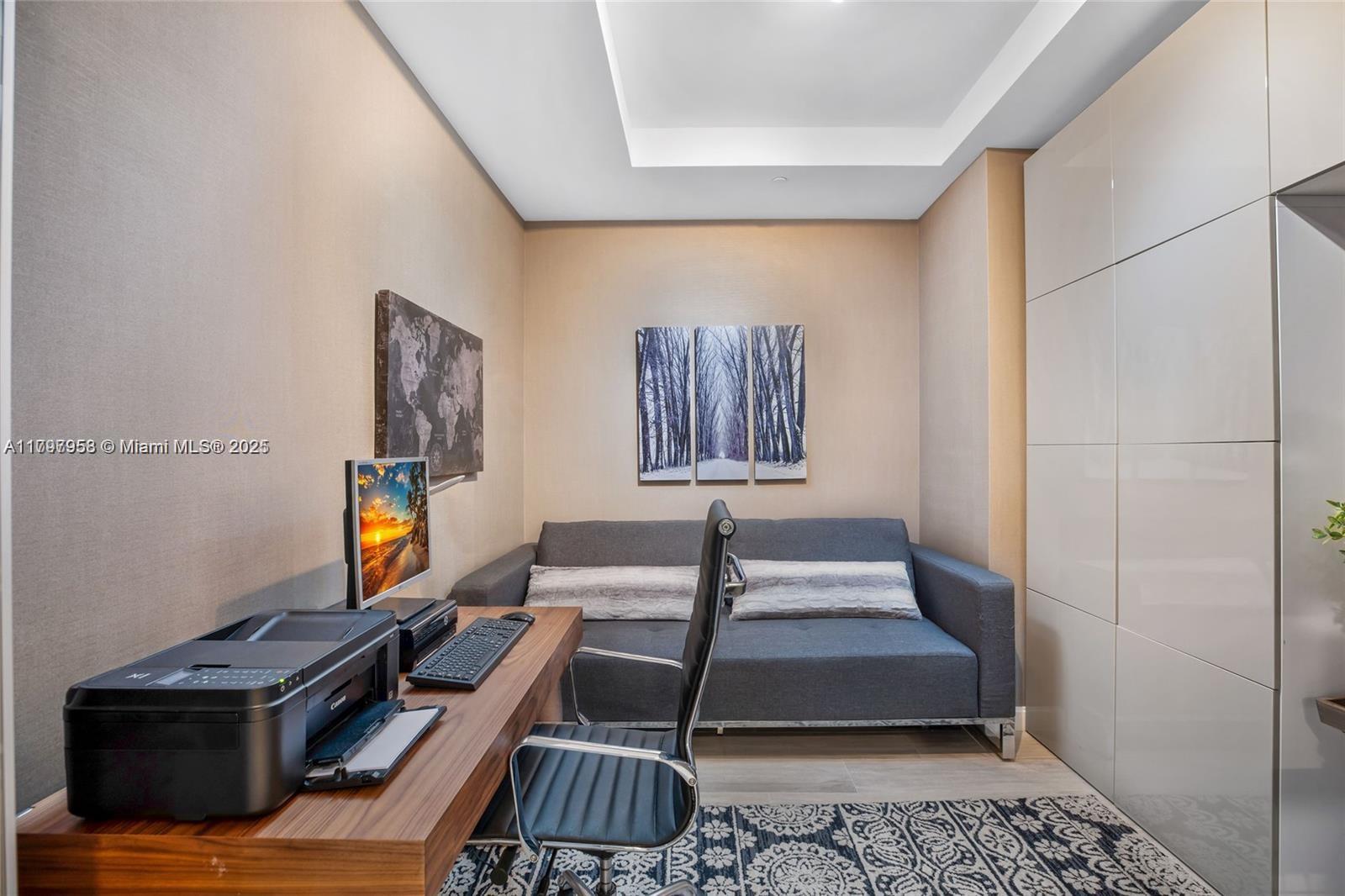 BRICKELL HEIGHTS EAST CON - Residential Lease