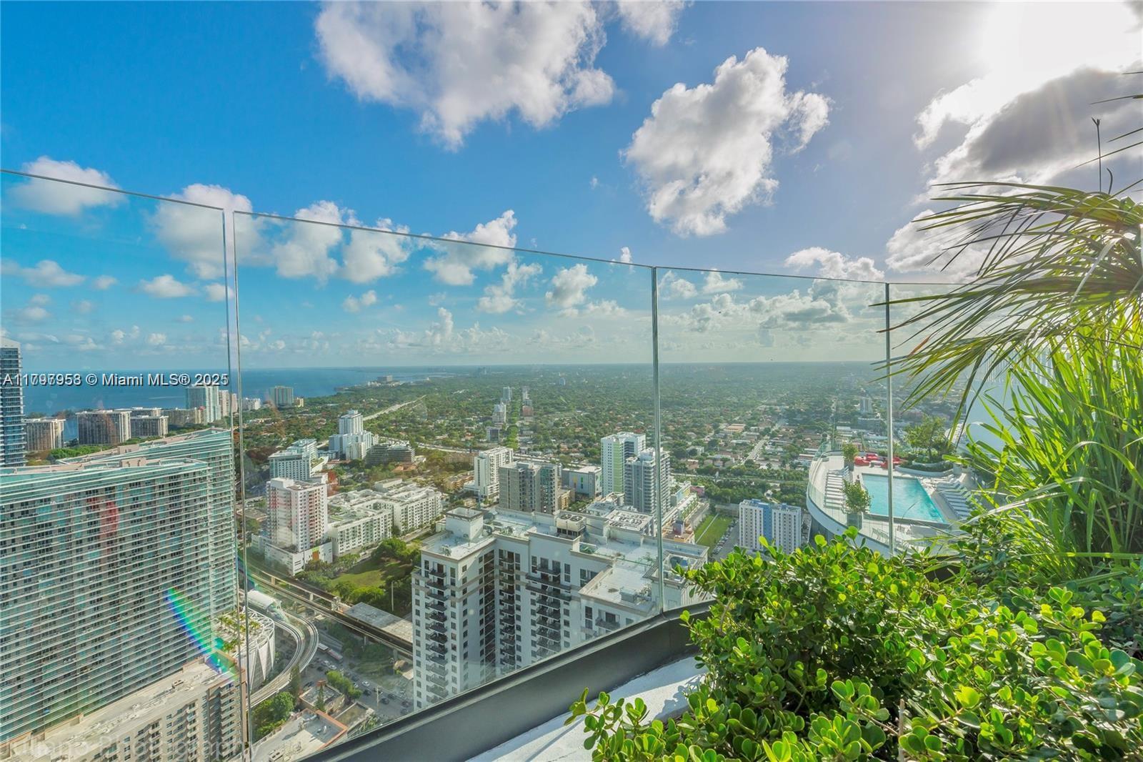 BRICKELL HEIGHTS EAST CON - Residential Lease