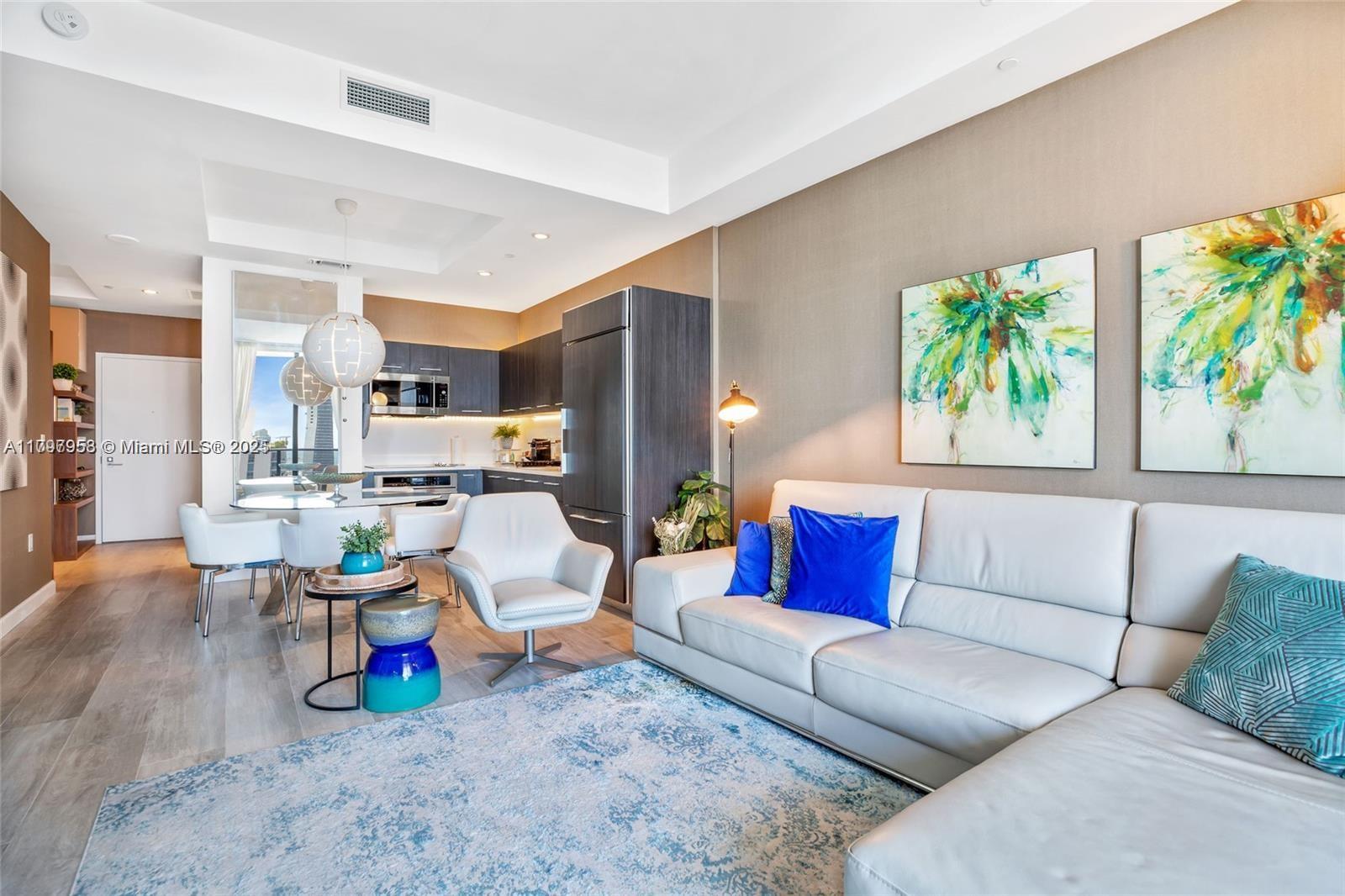 BRICKELL HEIGHTS EAST CON - Residential Lease