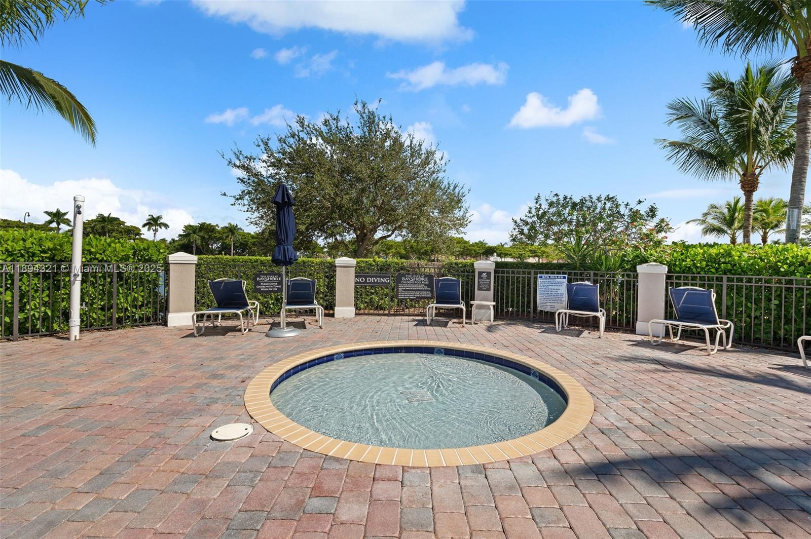 LAKES BY THE BAY GEE - Residential