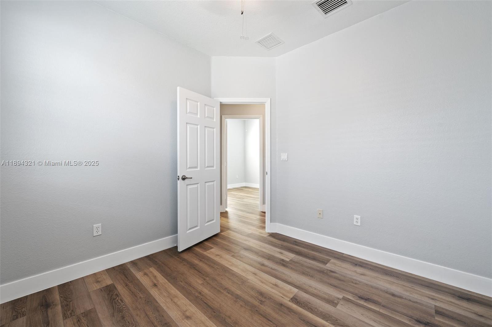 LAKES BY THE BAY GEE - Residential