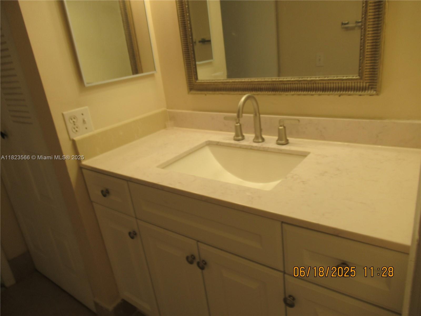 1901 Bermuda Cir F1