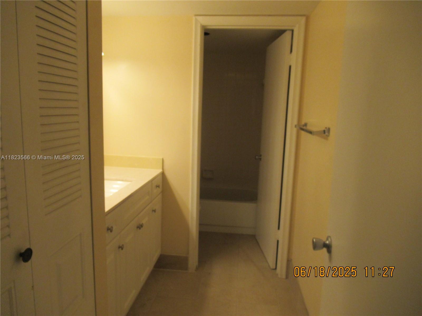 1901 Bermuda Cir F1